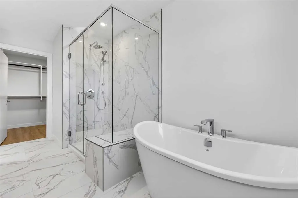 1105 Sailfin Heath