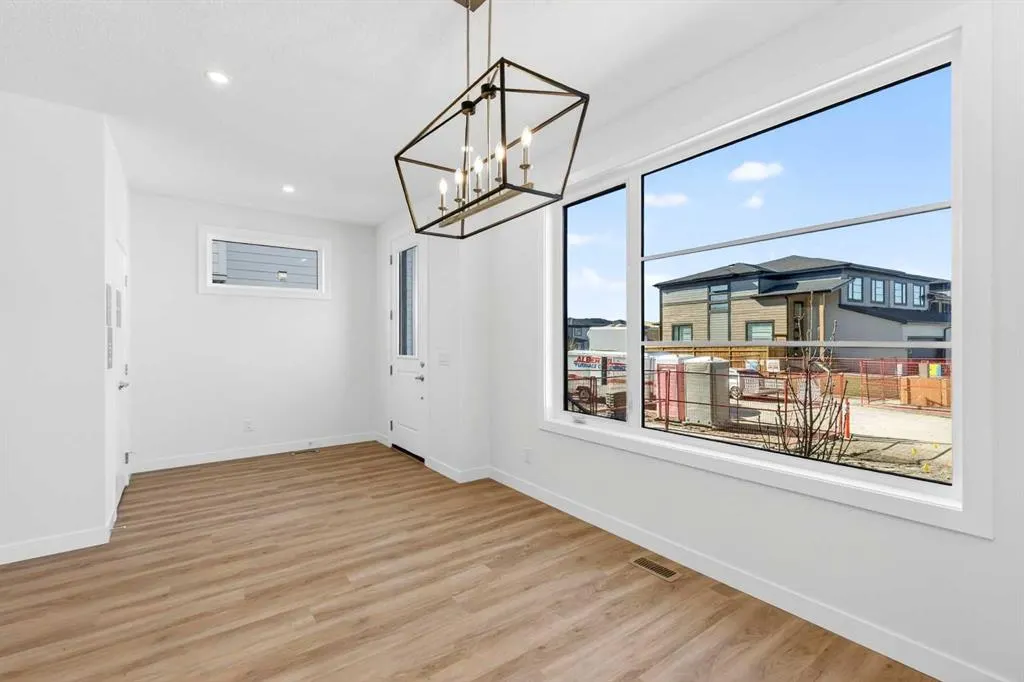 1105 Sailfin Heath