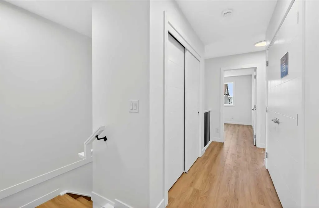 1105 Sailfin Heath
