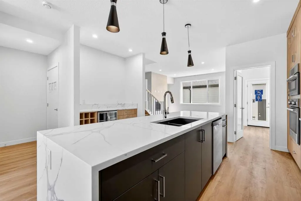 1105 Sailfin Heath