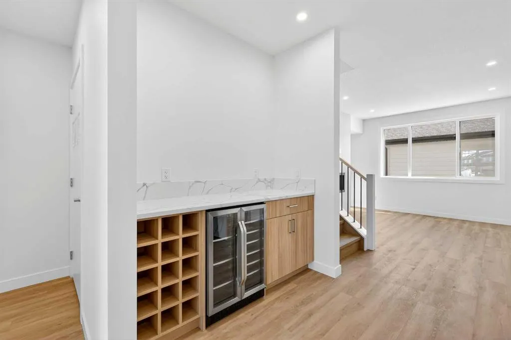 1105 Sailfin Heath