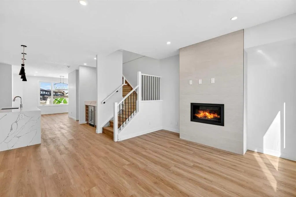 1105 Sailfin Heath