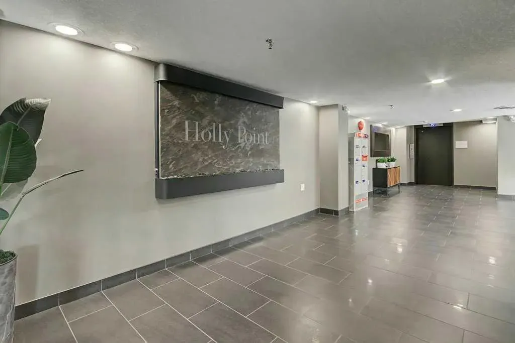 320 Meredith Road NE #602
