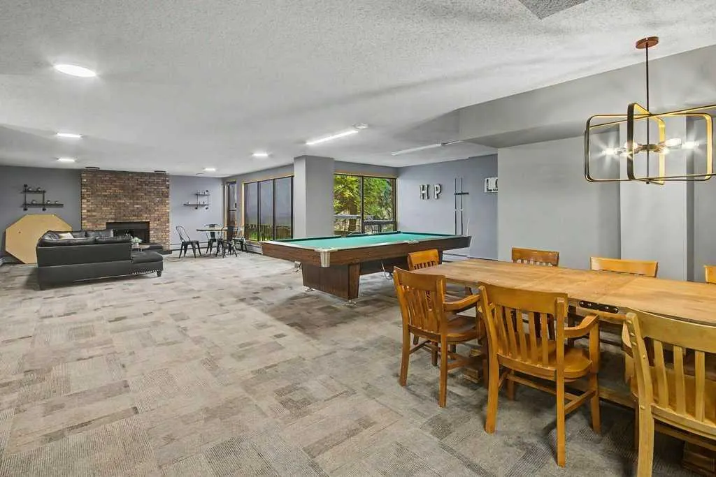 320 Meredith Road NE #602