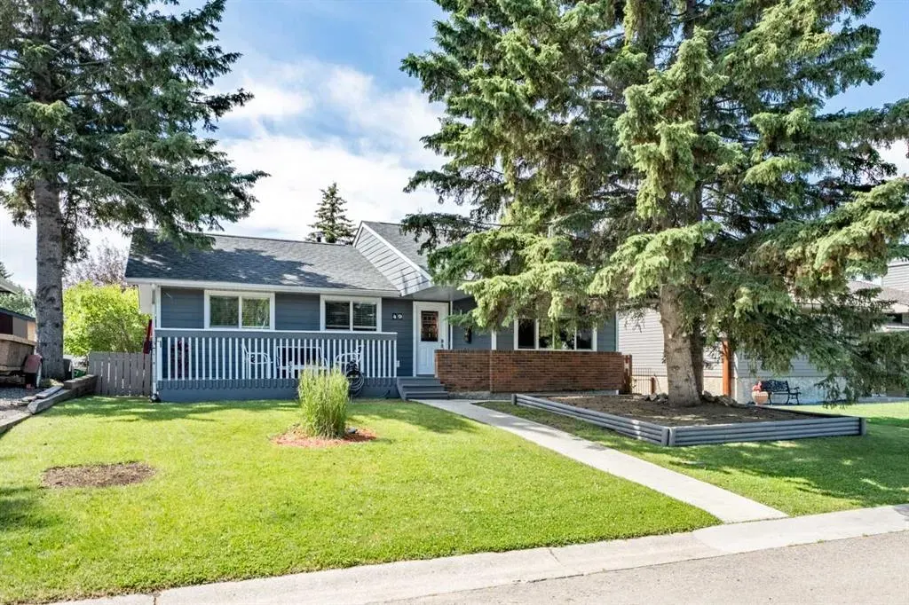 49 Lock Crescent