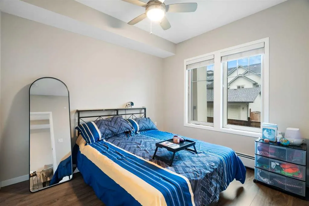30 Mahogany Mews SE #112