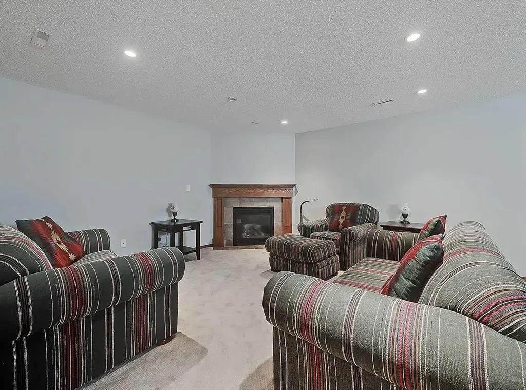 104 Riverside Place NW