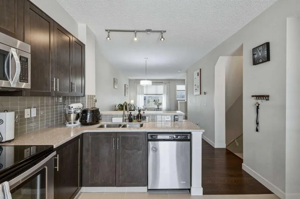 214 Nolanfield Villas NW