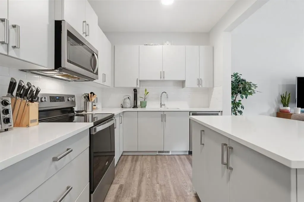 15 Tuscany Summit Square NW
