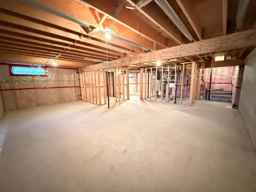 211 Baker Creek Place SW