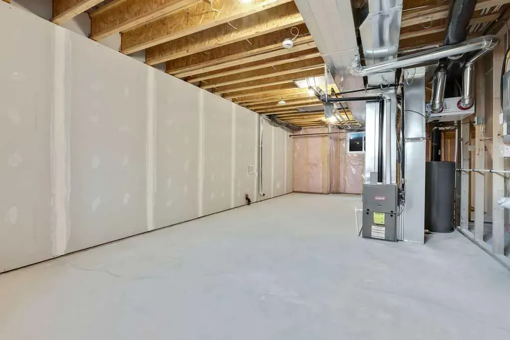 407 Strathcona Circle