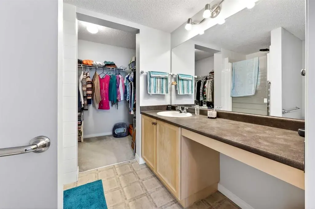 369 Rocky Vista Park NW #332