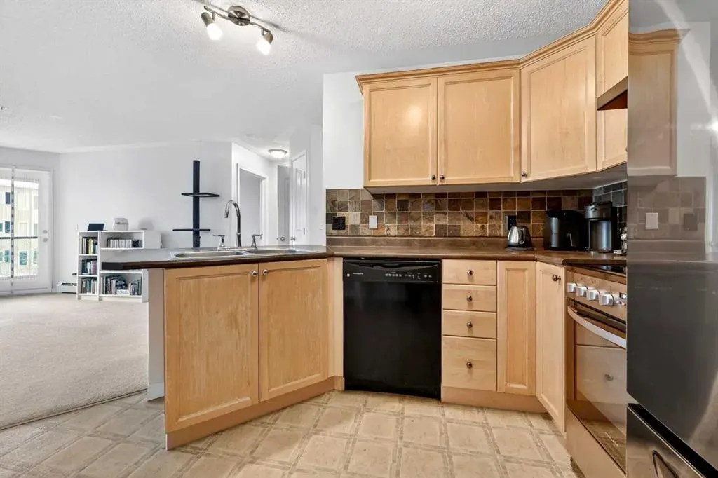 369 Rocky Vista Park NW #332
