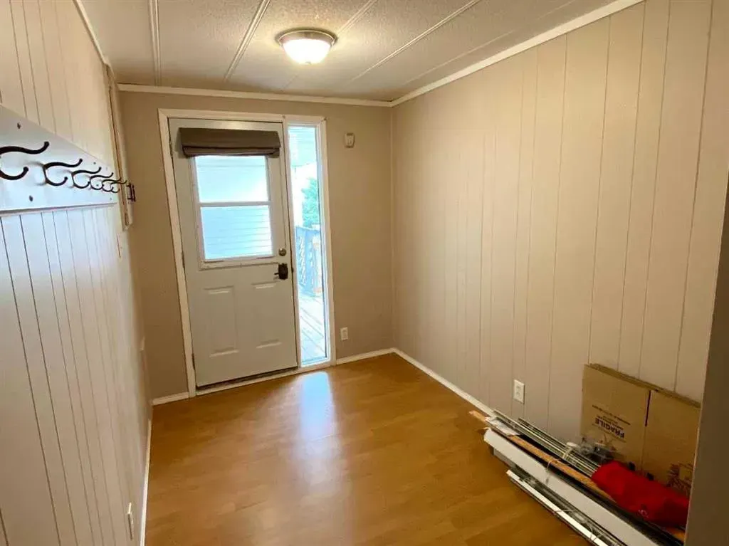 299 3rd Street SE