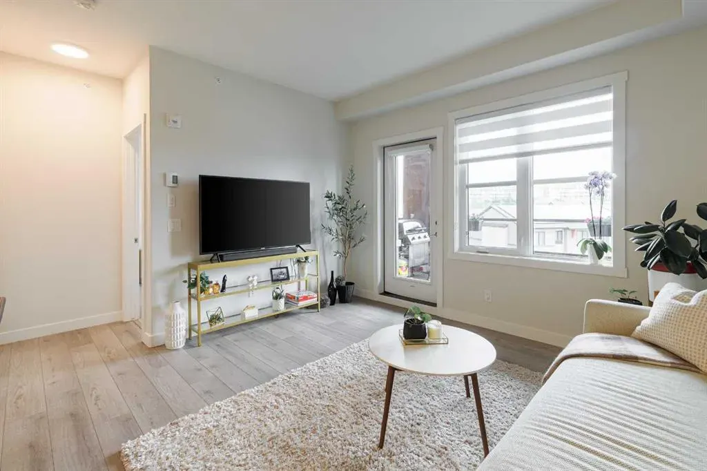 81 Arbour Lake View NW #1416