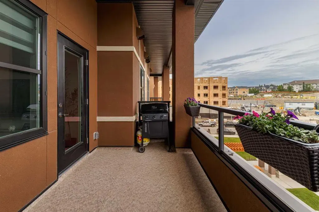 81 Arbour Lake View NW #1416