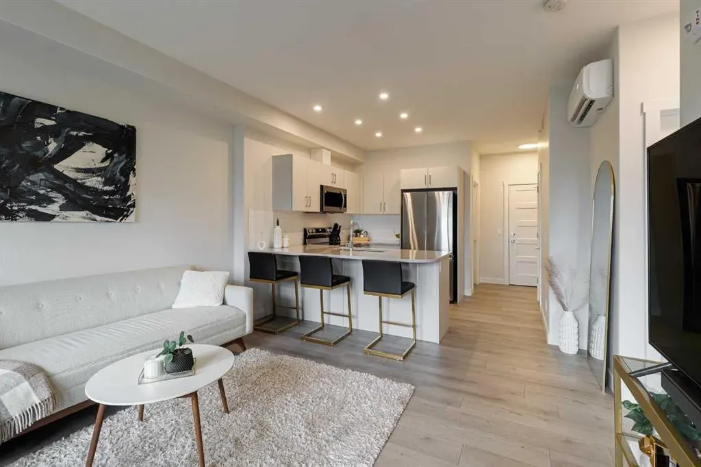 81 Arbour Lake View NW #1416
