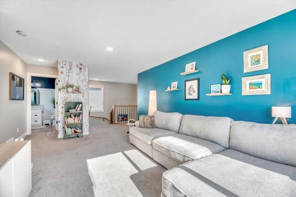 835 Lakewood Circle