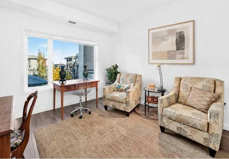 12 Mahogany Path SE #208