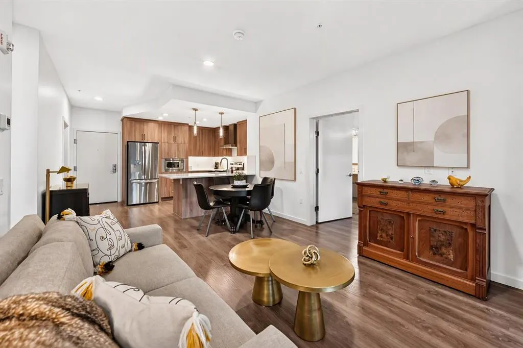 12 Mahogany Path SE #208