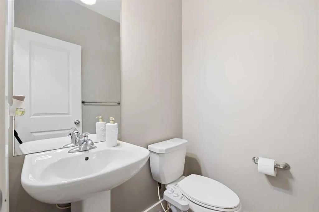 11 MARQUIS Crescent SE