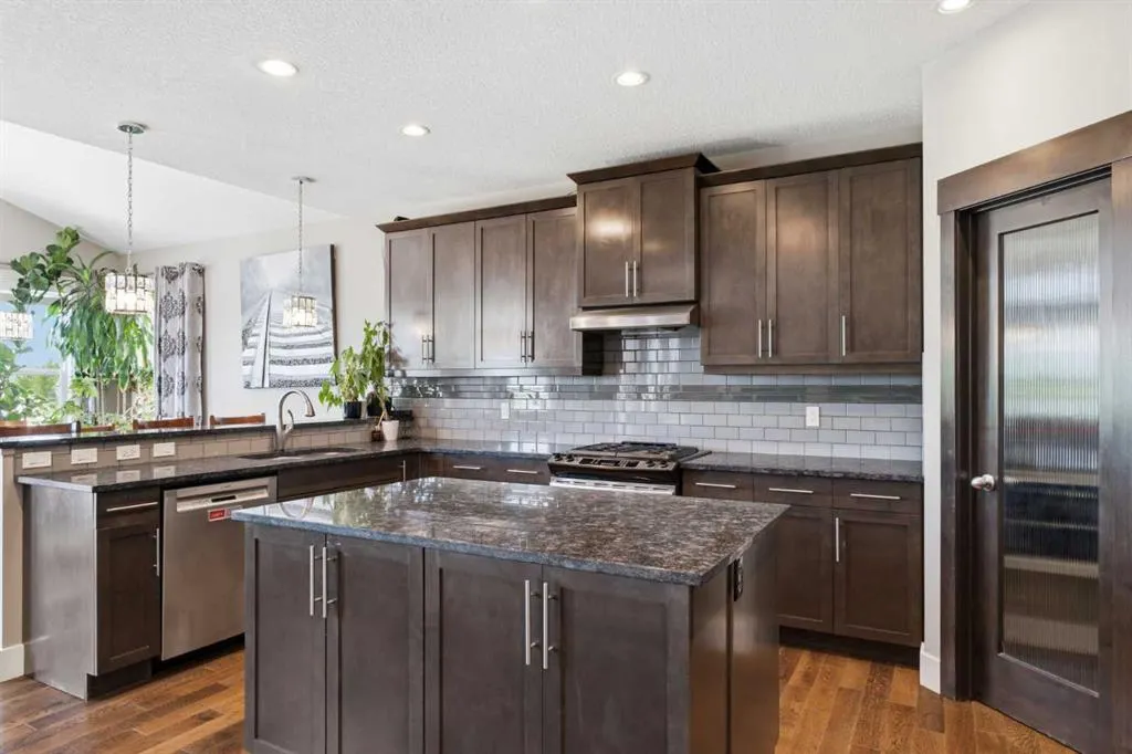 11 MARQUIS Crescent SE