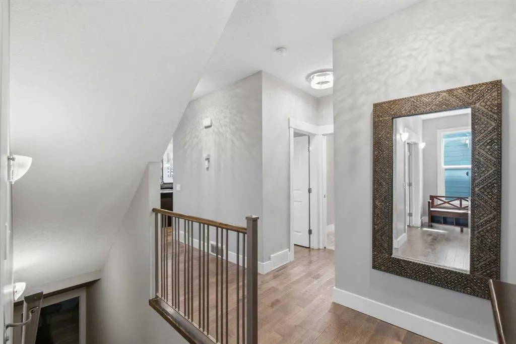11 MARQUIS Crescent SE