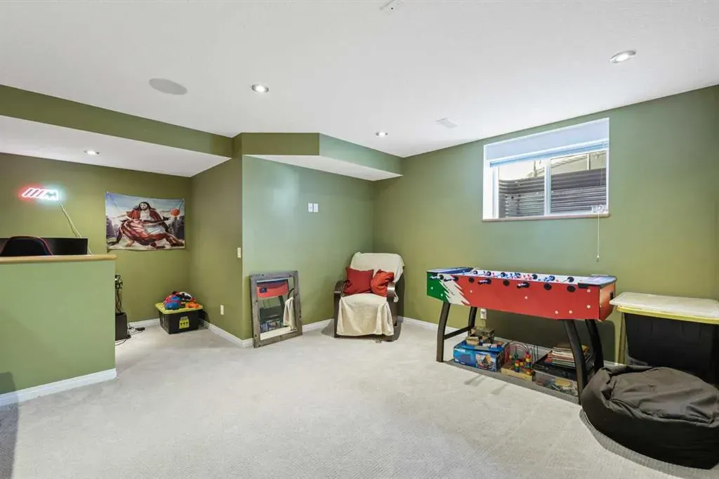 716 Boulder Creek Drive SE