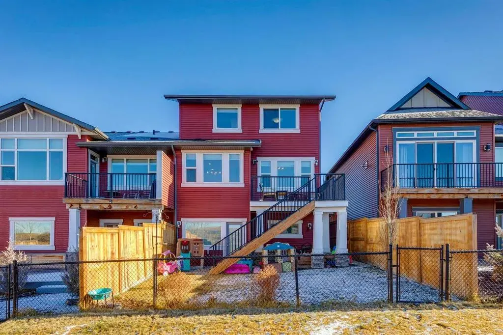 57 Crestridge Bay SW