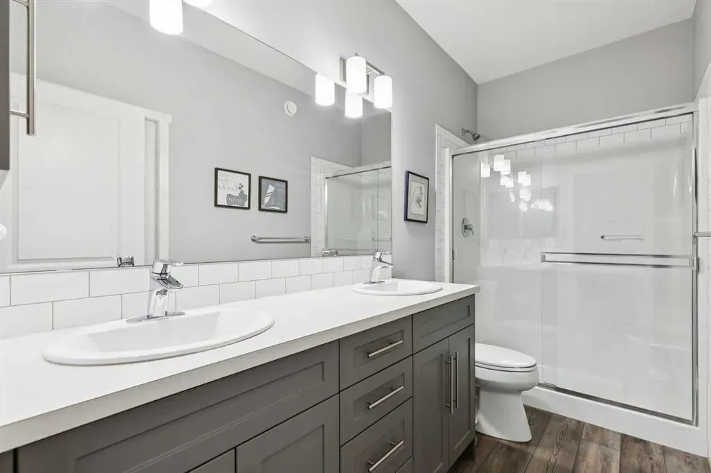 57 Crestridge Bay SW