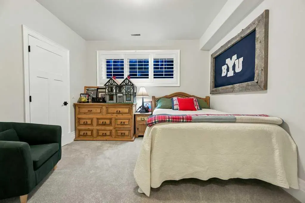 55 Bearspaw View