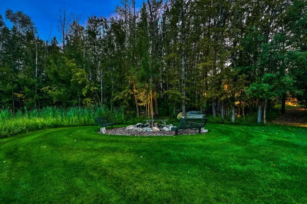 55 Bearspaw View