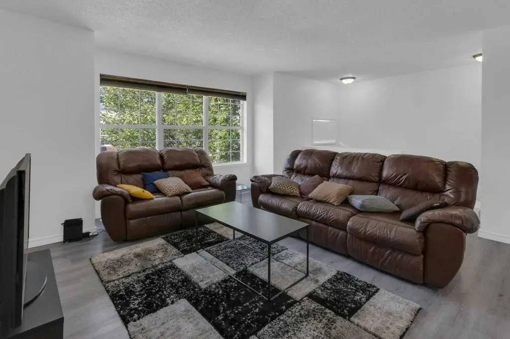 109 Tuscany Springs Gardens NW