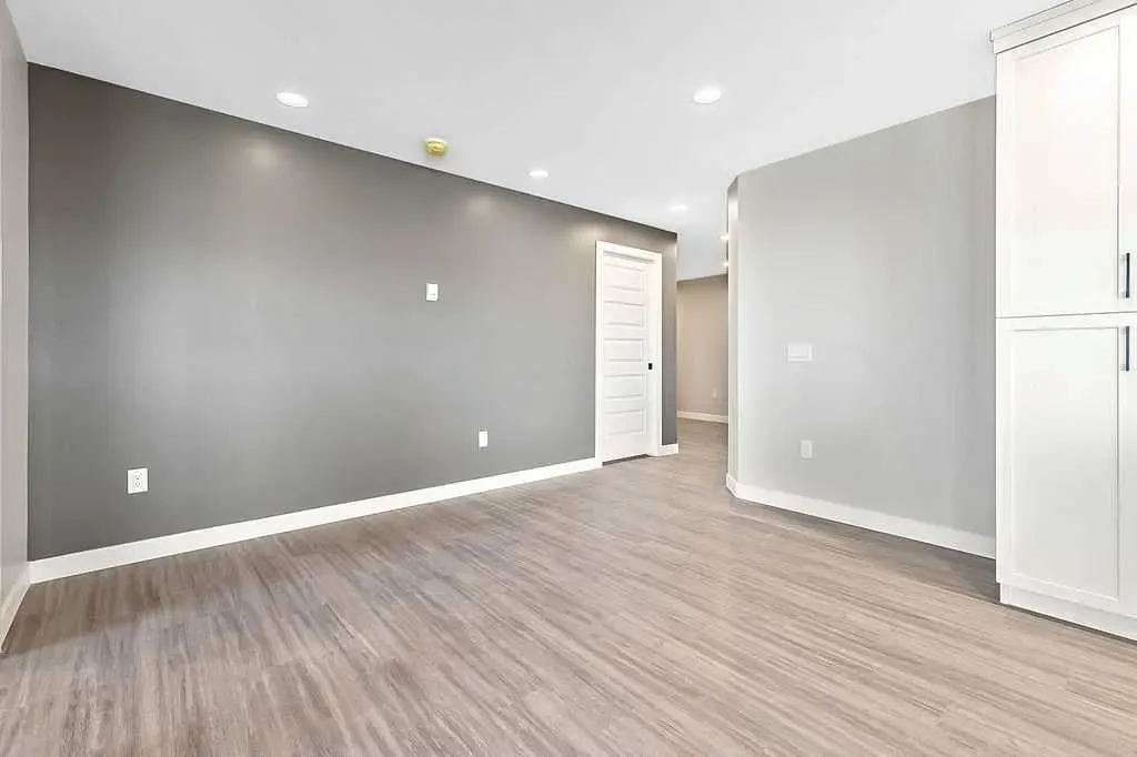 101 Willowridge Drive #204