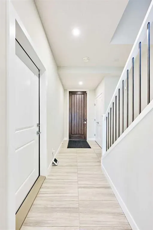 102 Crestridge Common SW