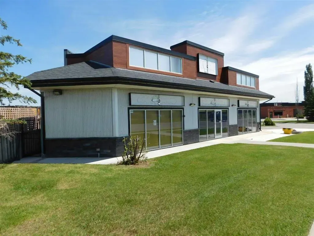 220 North Railway Street ##2