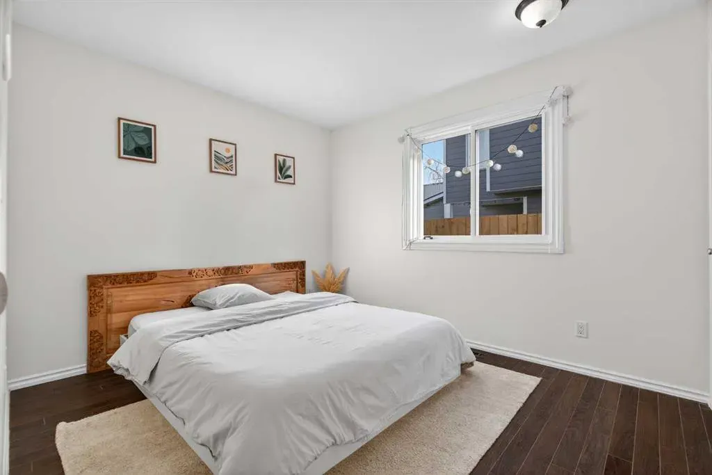 303 Woodside Place
