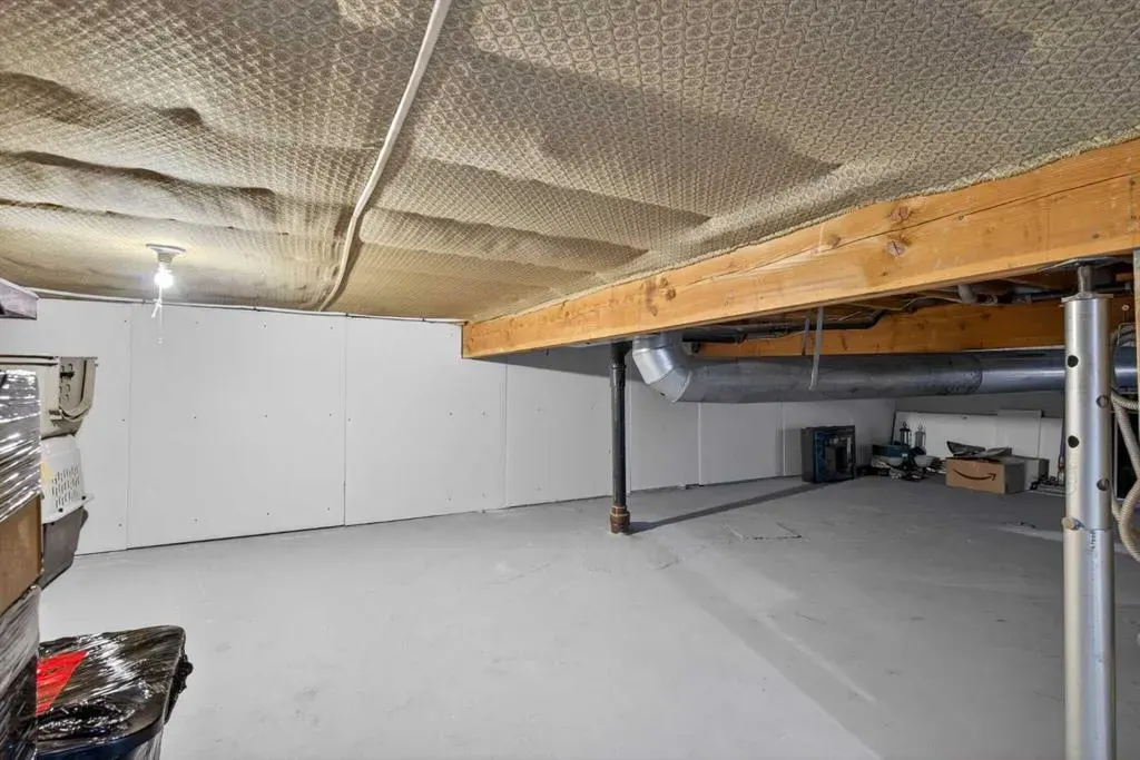 303 Woodside Place