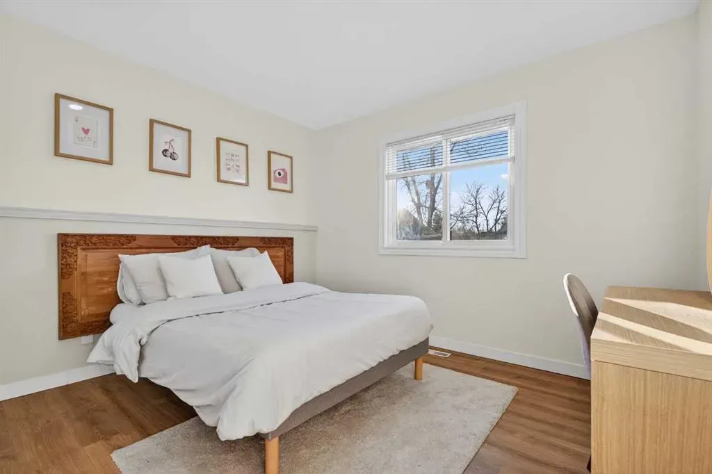 303 Woodside Place