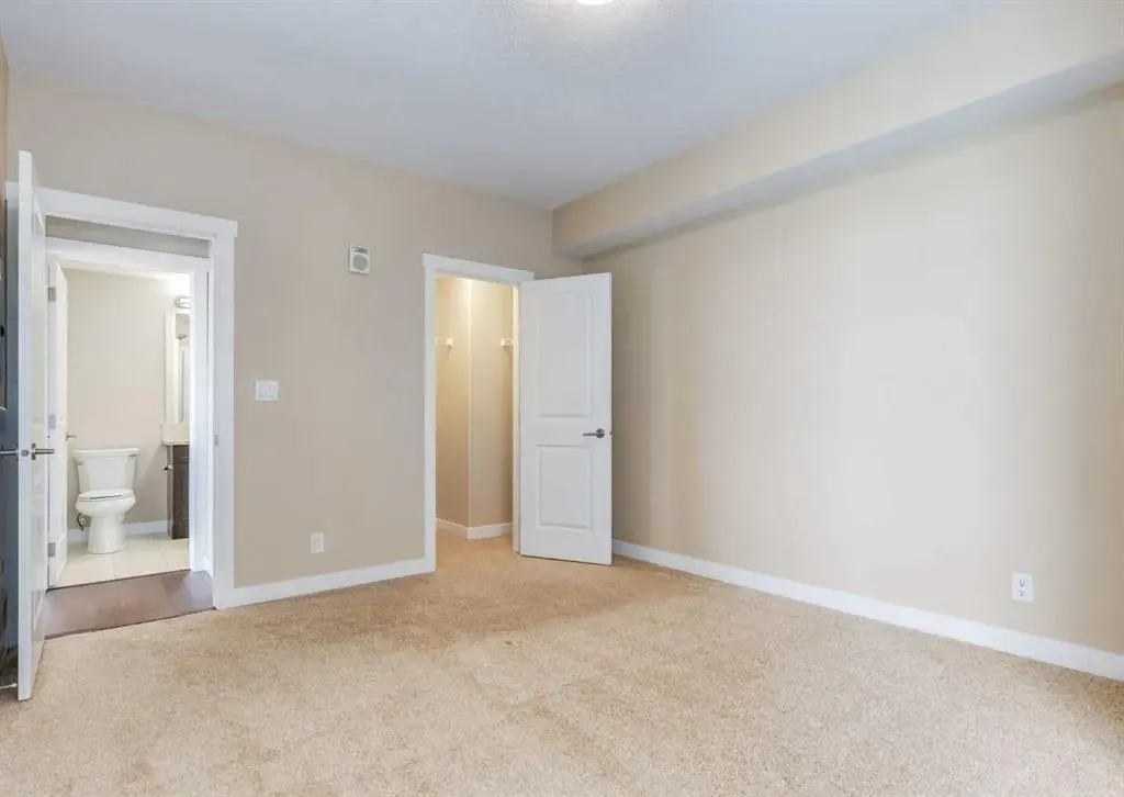 32 Varsity Estates Circle NW #408