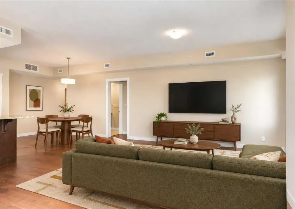 32 Varsity Estates Circle NW #408