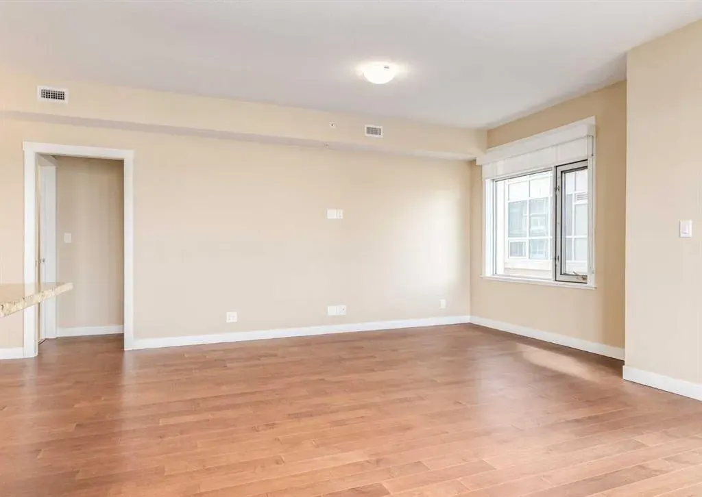 32 Varsity Estates Circle NW #408