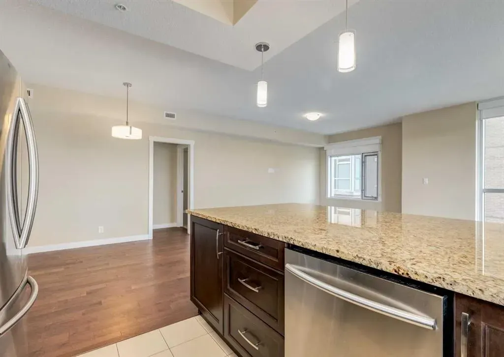 32 Varsity Estates Circle NW #408