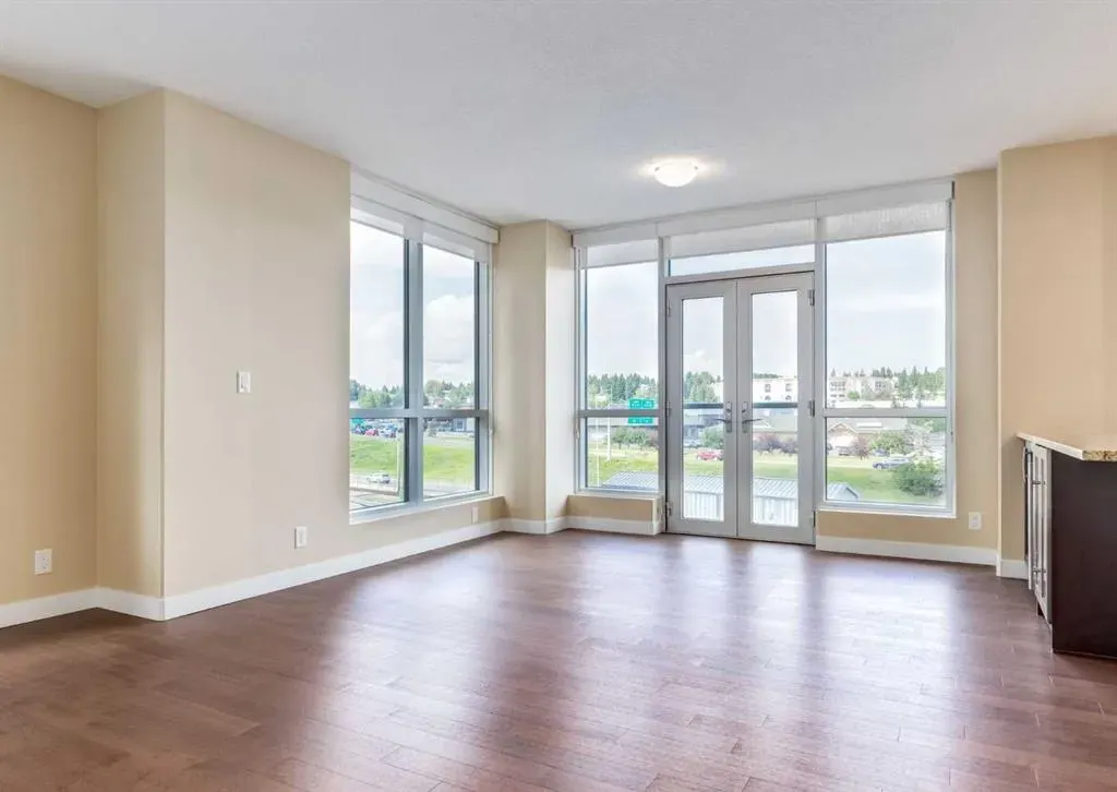 32 Varsity Estates Circle NW #408