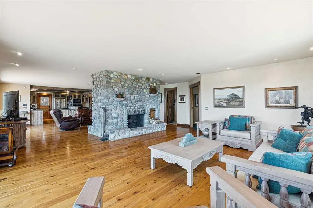 260097 Mountain Ridge Place