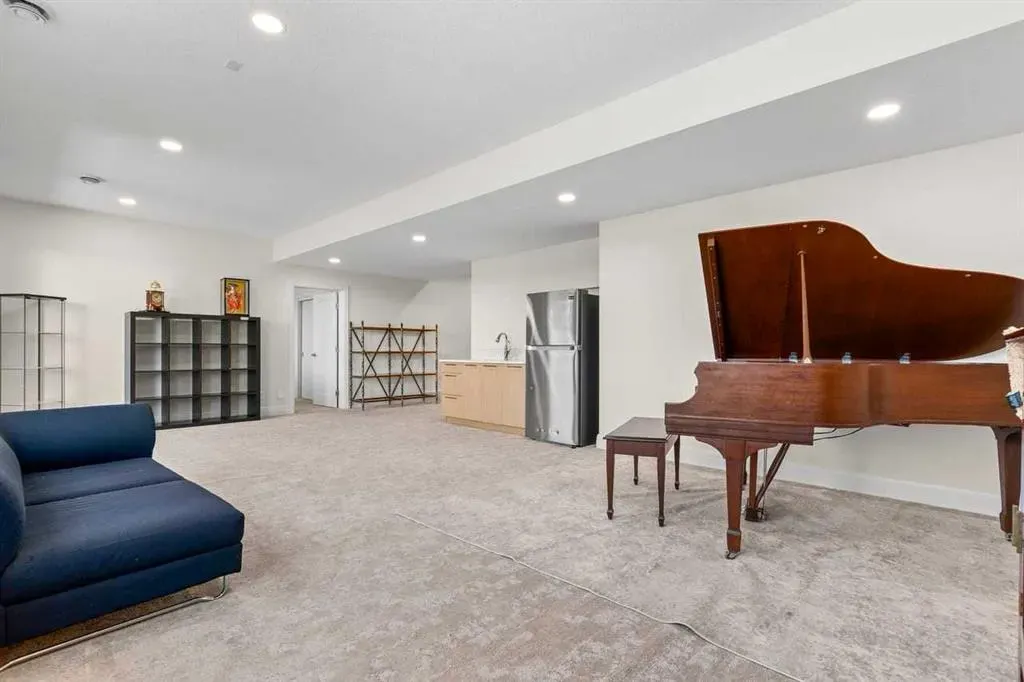 90 Juneberry Heights