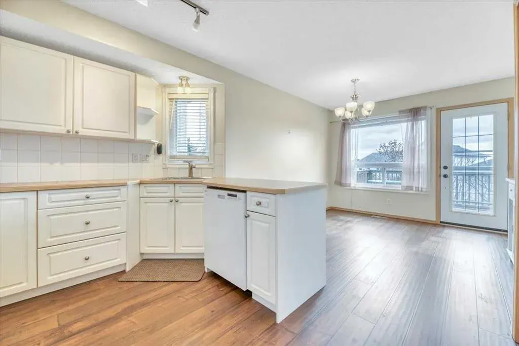 27 Aspen Creek Way