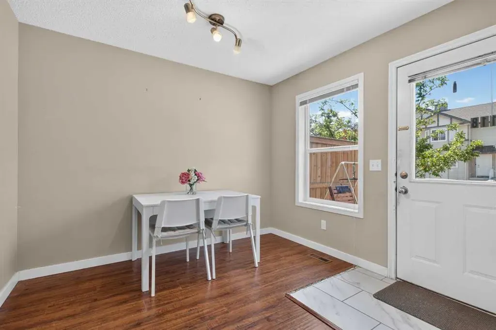 118 Royal Birch Villas NW