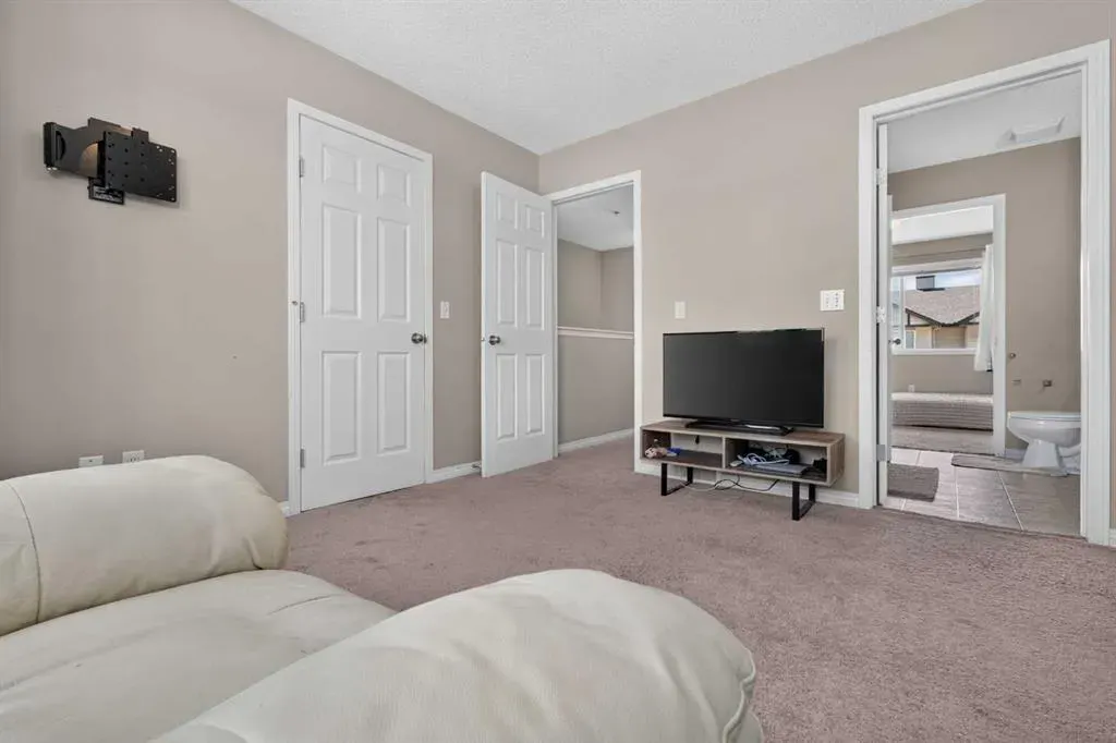 118 Royal Birch Villas NW