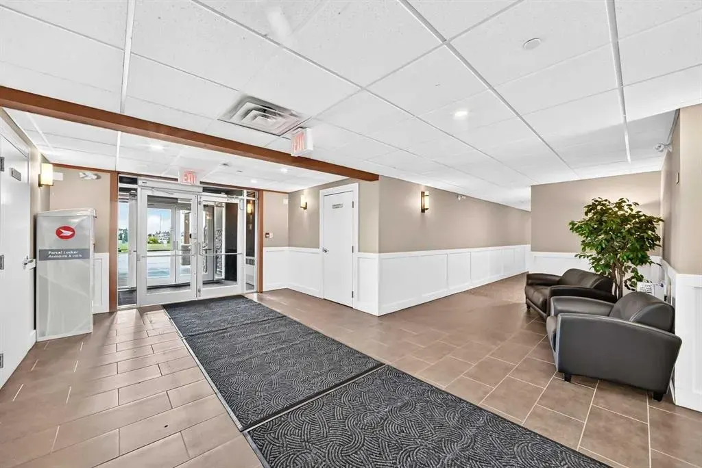 1005A Westmount Drive #113